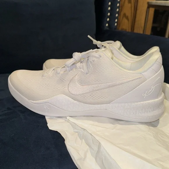 NIKE KOBE VIII PROTRO men’s size 9.5 original box & receipt Brand new never worn Nike Kobe 8 Protro Lakers Away for Sale | Authenticity  main image 2